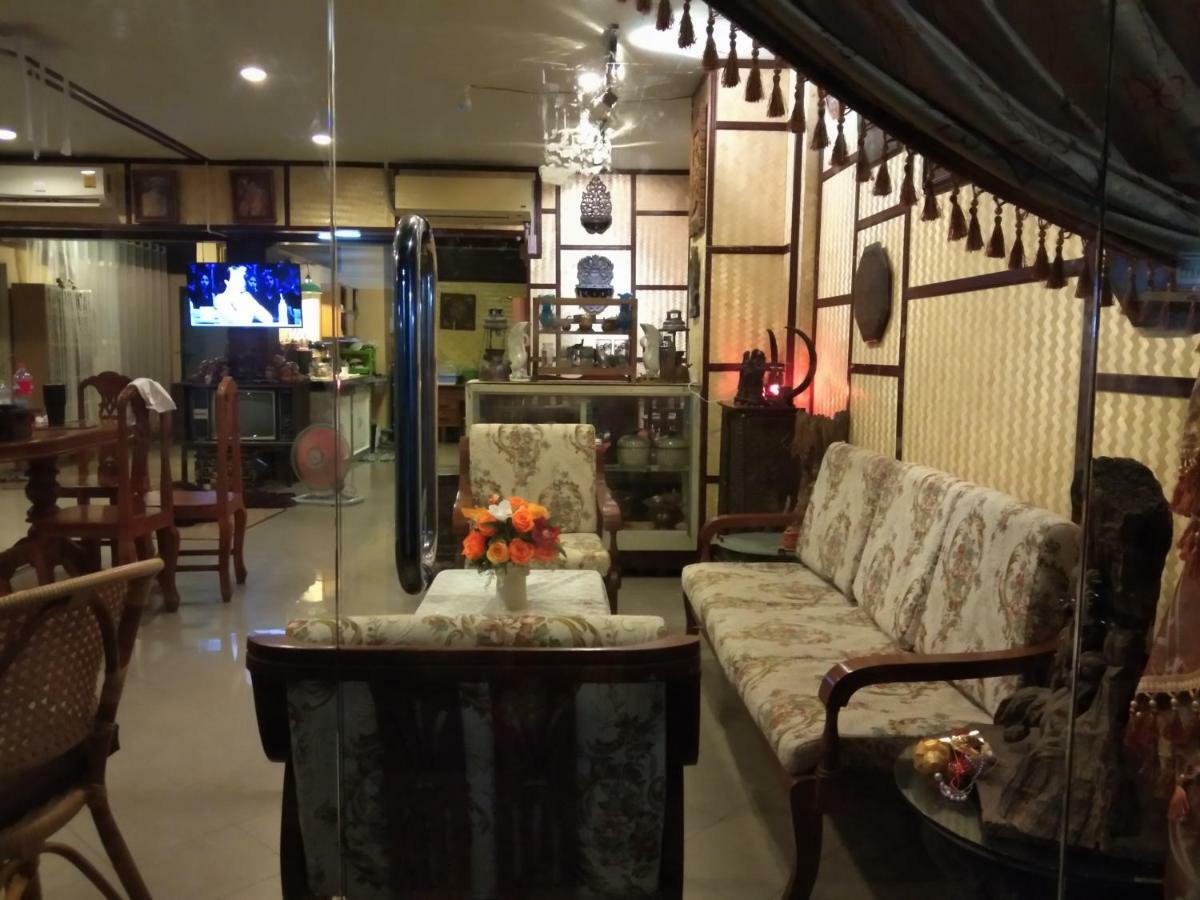 Ruan Ben Ja Don Mueang,Bangkok Hostel Exteriér fotografie