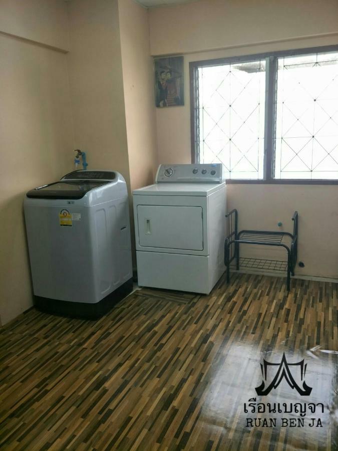Ruan Ben Ja Don Mueang,Bangkok Hostel Exteriér fotografie